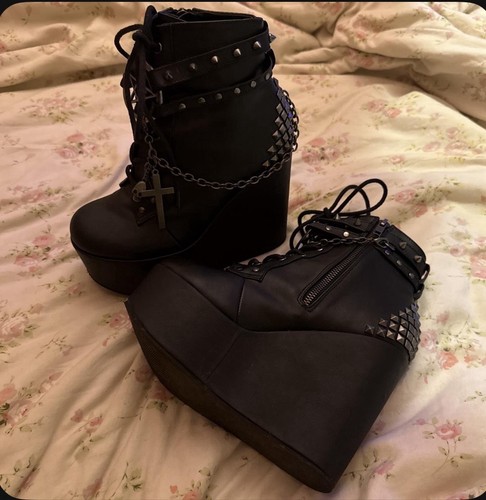 Demonia poison 101 platform